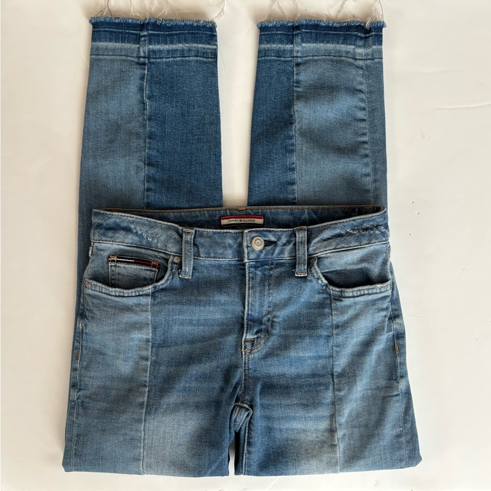 Tommy Hilfiger High Rise Straight Ankle Two Tone Released Hem‎ Jeans - size 2 - Picture 4 of 15